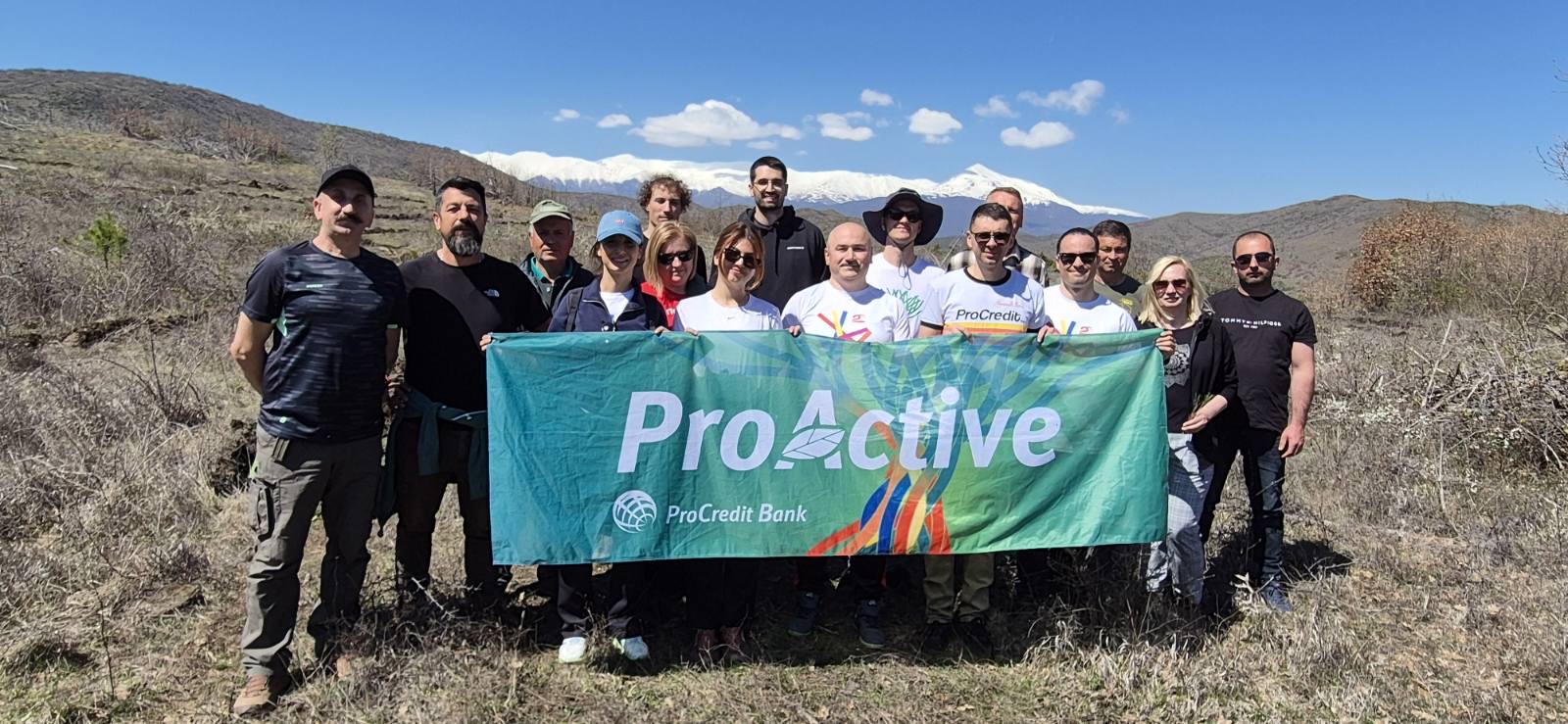 Преку ProActive, ПроКредит Банка засади околу 3.000 нови садници во атарот на селото Кучково – за тебе, за природата, за иднината